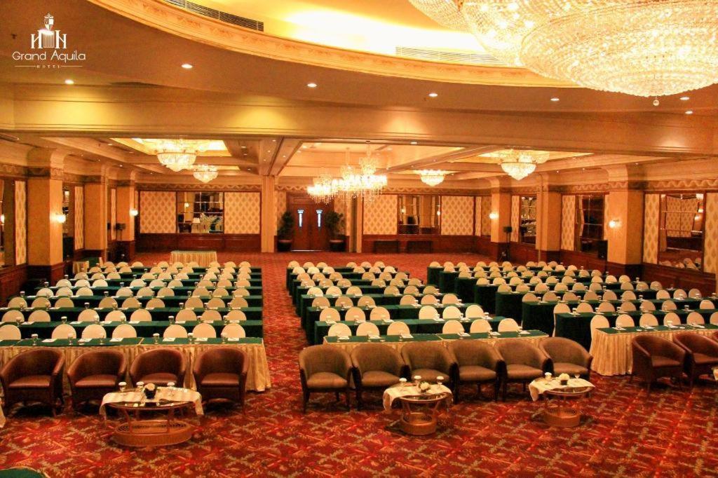 Artotel Suites Aquila Bandung Exterior foto