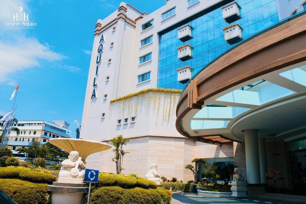Artotel Suites Aquila Bandung Exterior foto