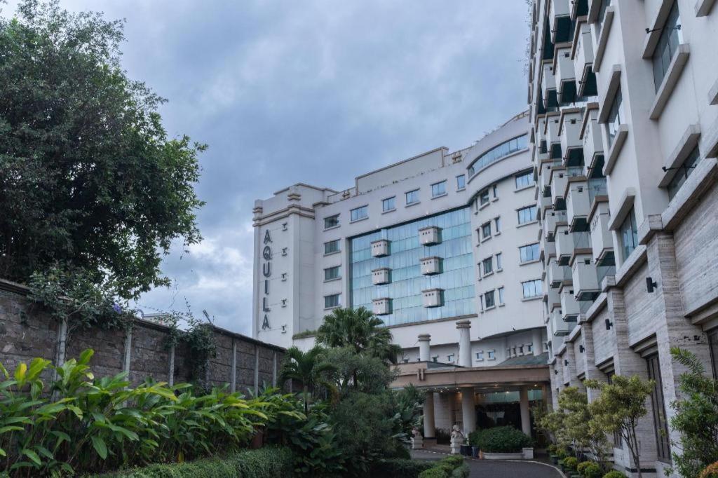 Artotel Suites Aquila Bandung Exterior foto