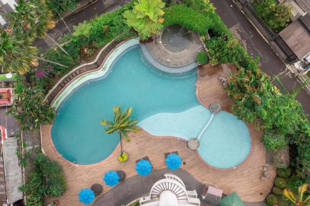 Artotel Suites Aquila Bandung Exterior foto